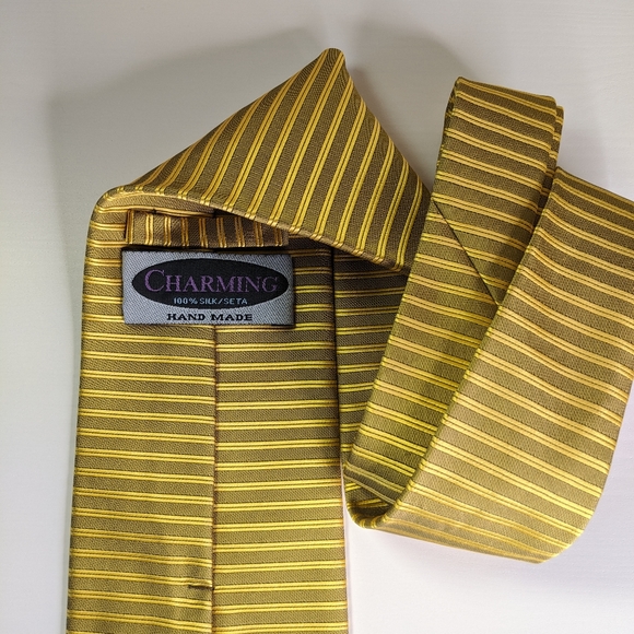 Charming - Picture 2 of 2